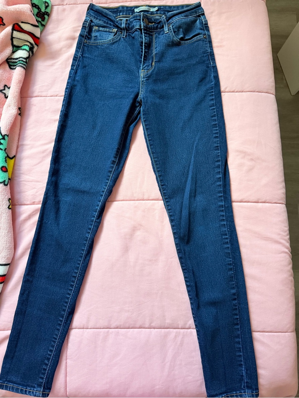 Levi's Women's Skinny Jeans in Deep Blue Wash